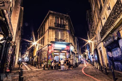 Quartier Le Plus Anime De Marseille "La Plaine Cours Julien "Chambre Avec Salle De Bain Wc Privee Integrees "Dans Appartement Exterior foto