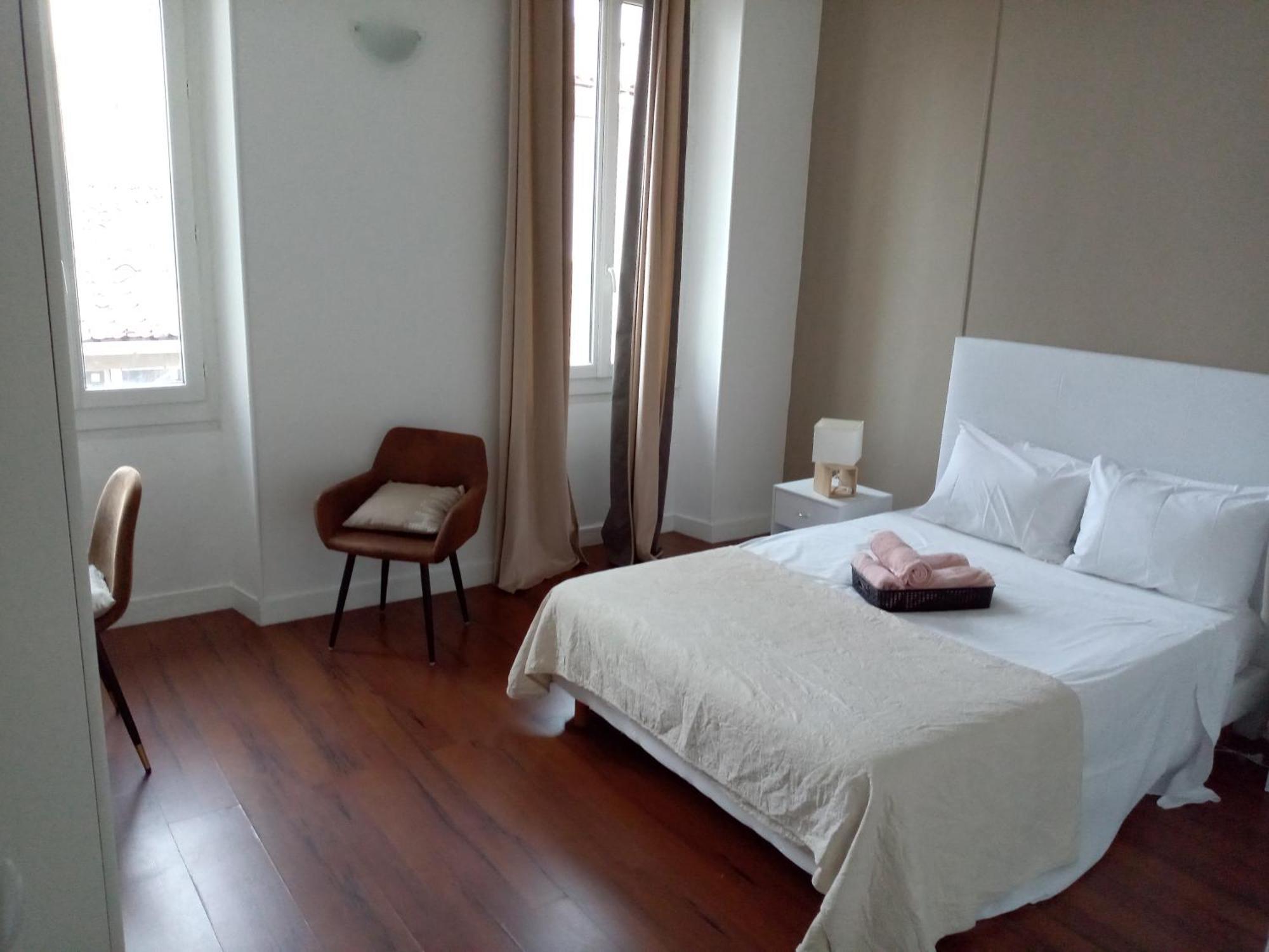 Quartier Le Plus Anime De Marseille "La Plaine Cours Julien "Chambre Avec Salle De Bain Wc Privee Integrees "Dans Appartement Exterior foto