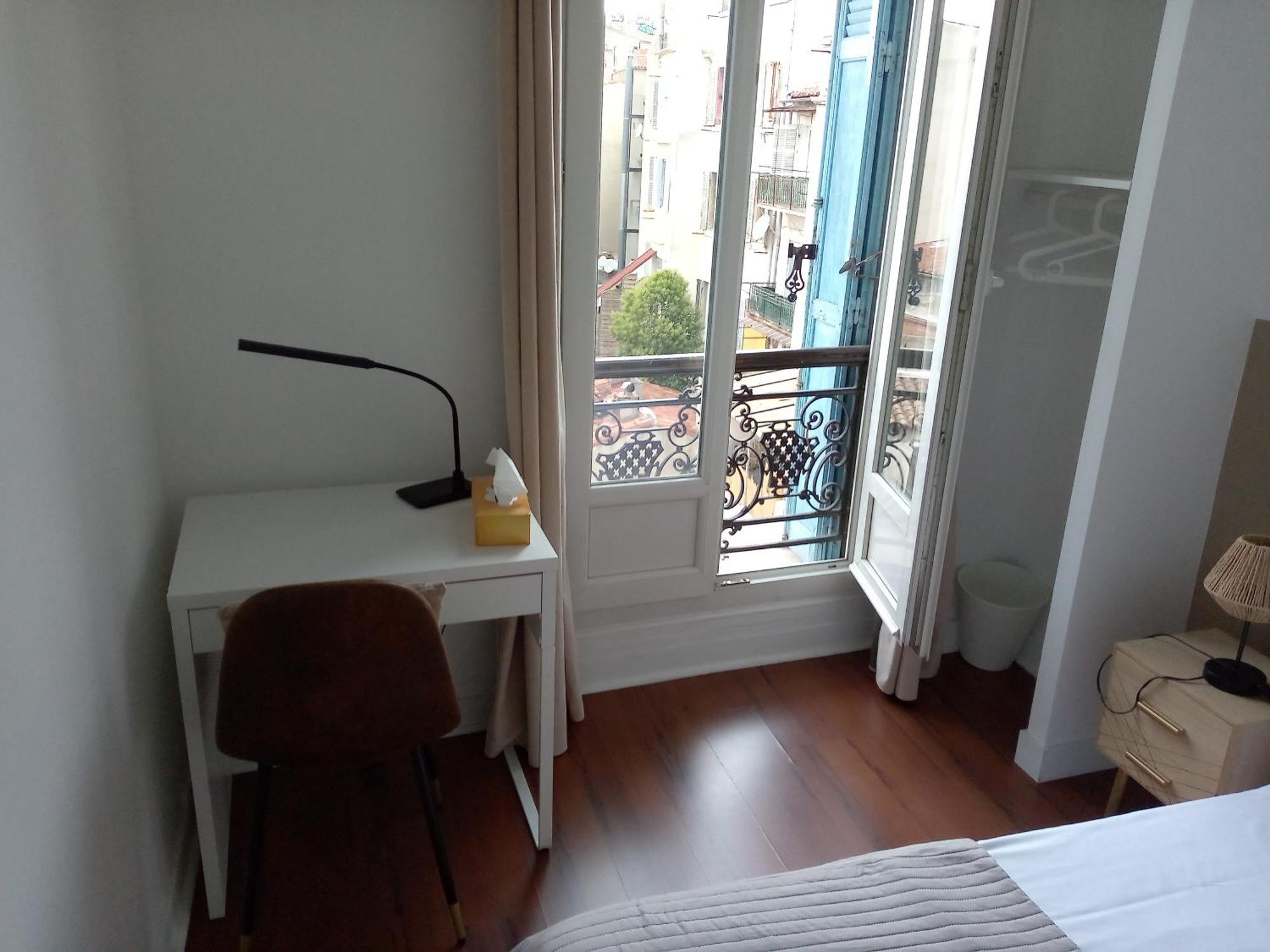 Quartier Le Plus Anime De Marseille "La Plaine Cours Julien "Chambre Avec Salle De Bain Wc Privee Integrees "Dans Appartement Exterior foto